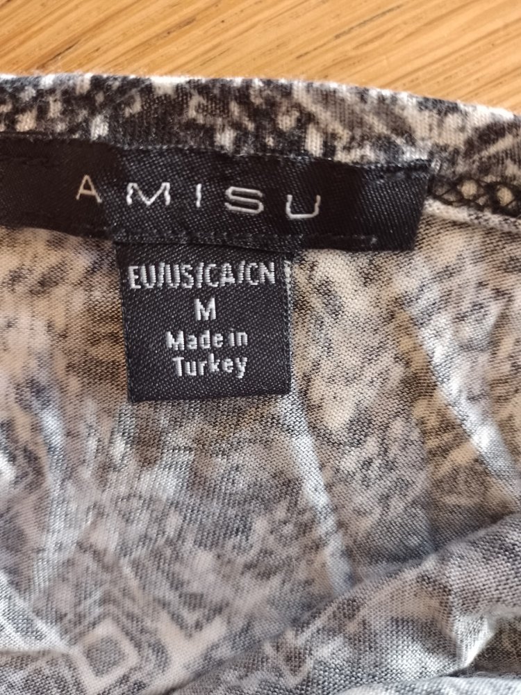 Amisu. Stylishe leichte Strickjacke - Blazer. Viscose.