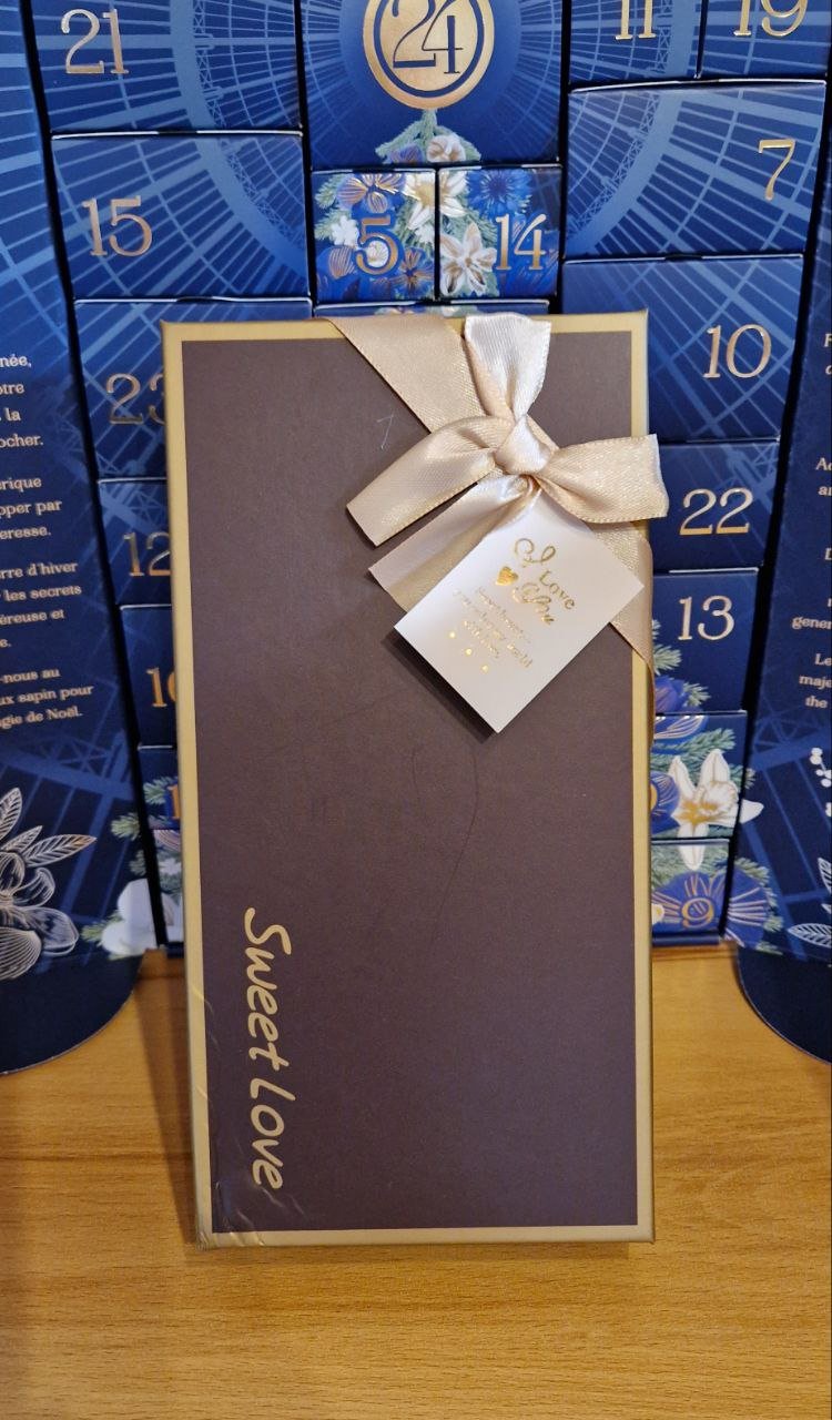 Rosen Seifenblume Geschenkbox. Geschenk für Valentinstag, Geburtstag, Hochzeit. 