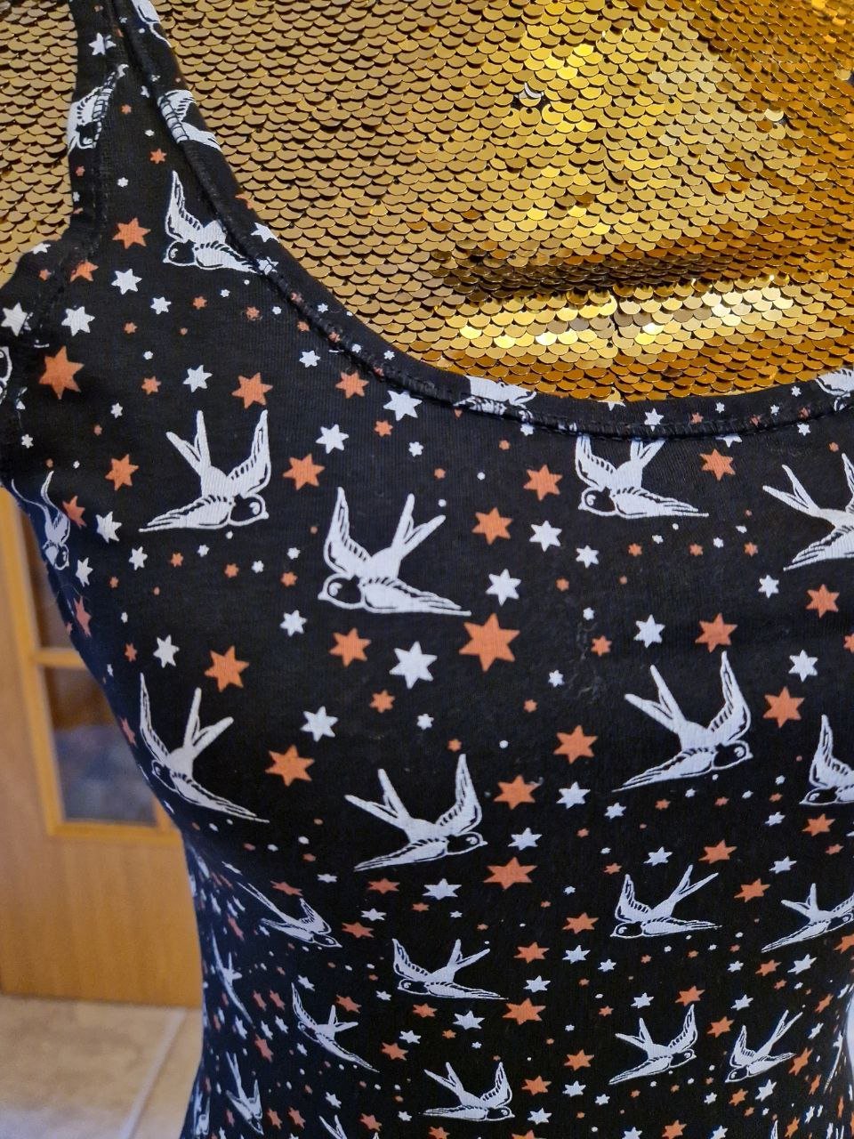 Bequemes T-Shirt - Top - Trägerhemd. Größe S 