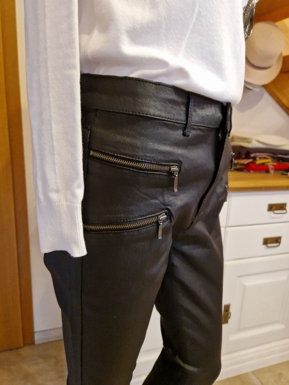 Wie neu. Only. Stylische schwarze Hose, Jeans, Jeggins.  Strecken.  Gr. 30. 