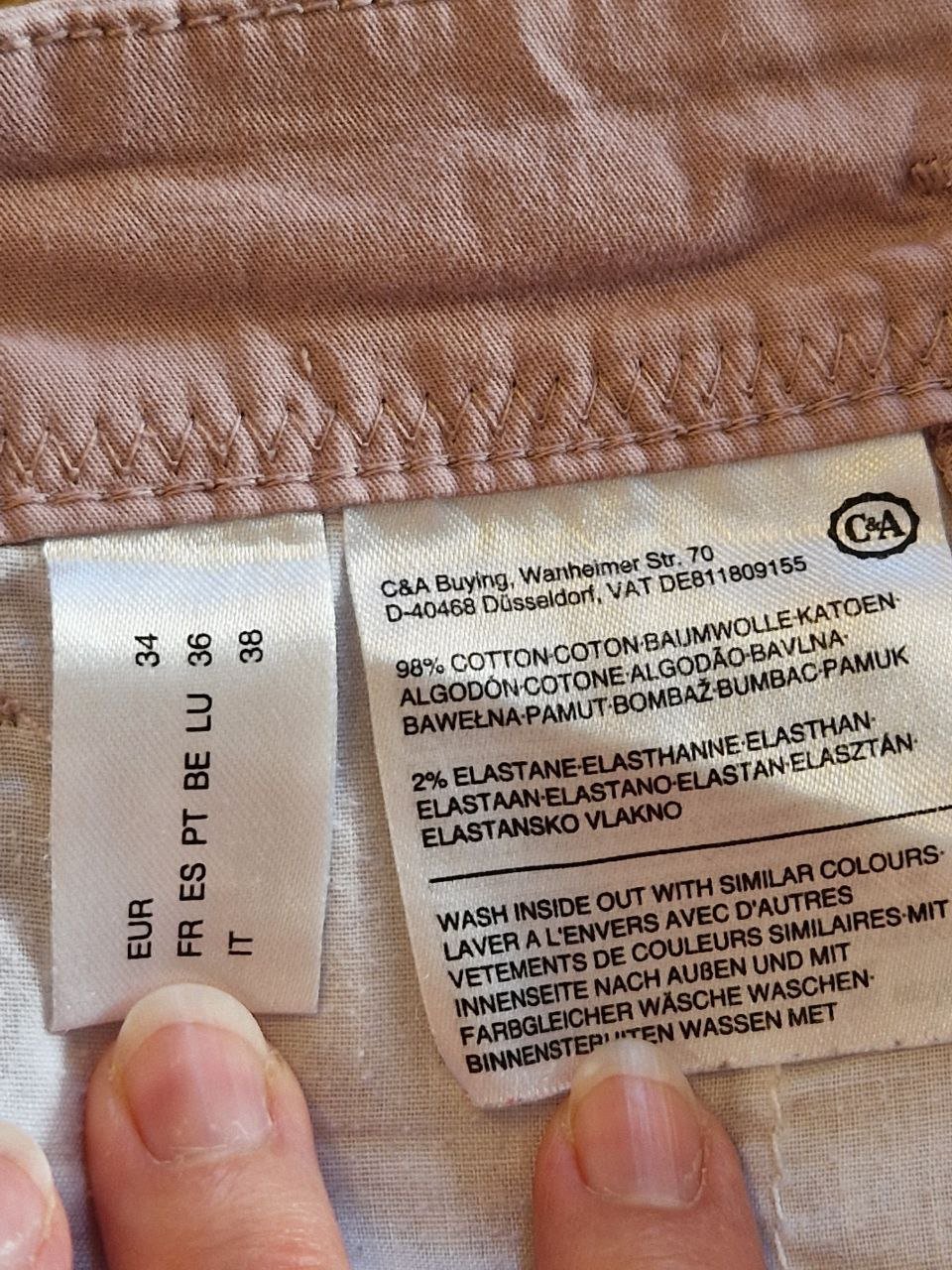 C&A.  Stylische leichte Caprihose, Chino.   Größe S. Baumwolle.