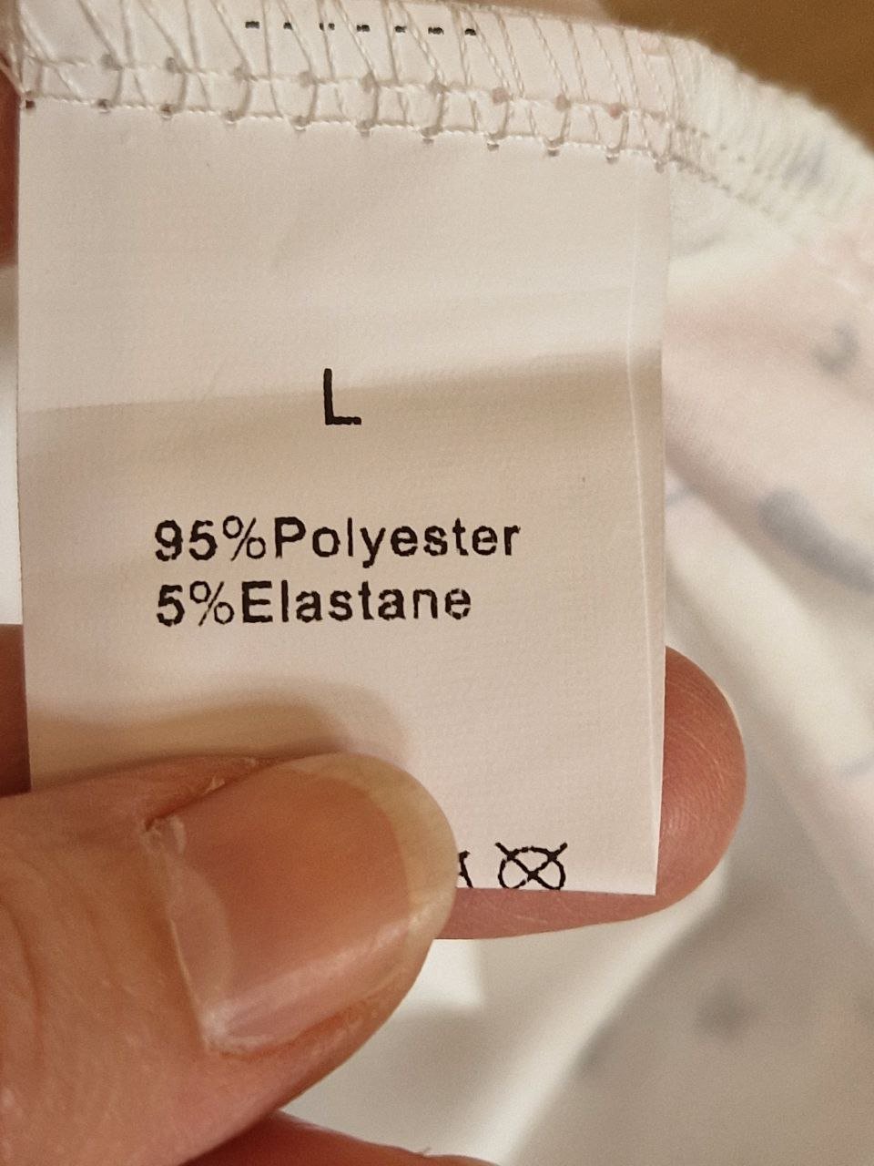 Neu. Niedliches Pyjama-Set, Nachtwäsche für Damen.  Größe L. Polyester + Elastane. 