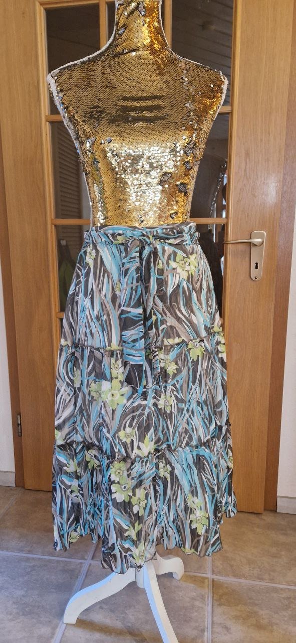 Wie neu. Gerry Weber. Charmanter Rock. Größe M. 