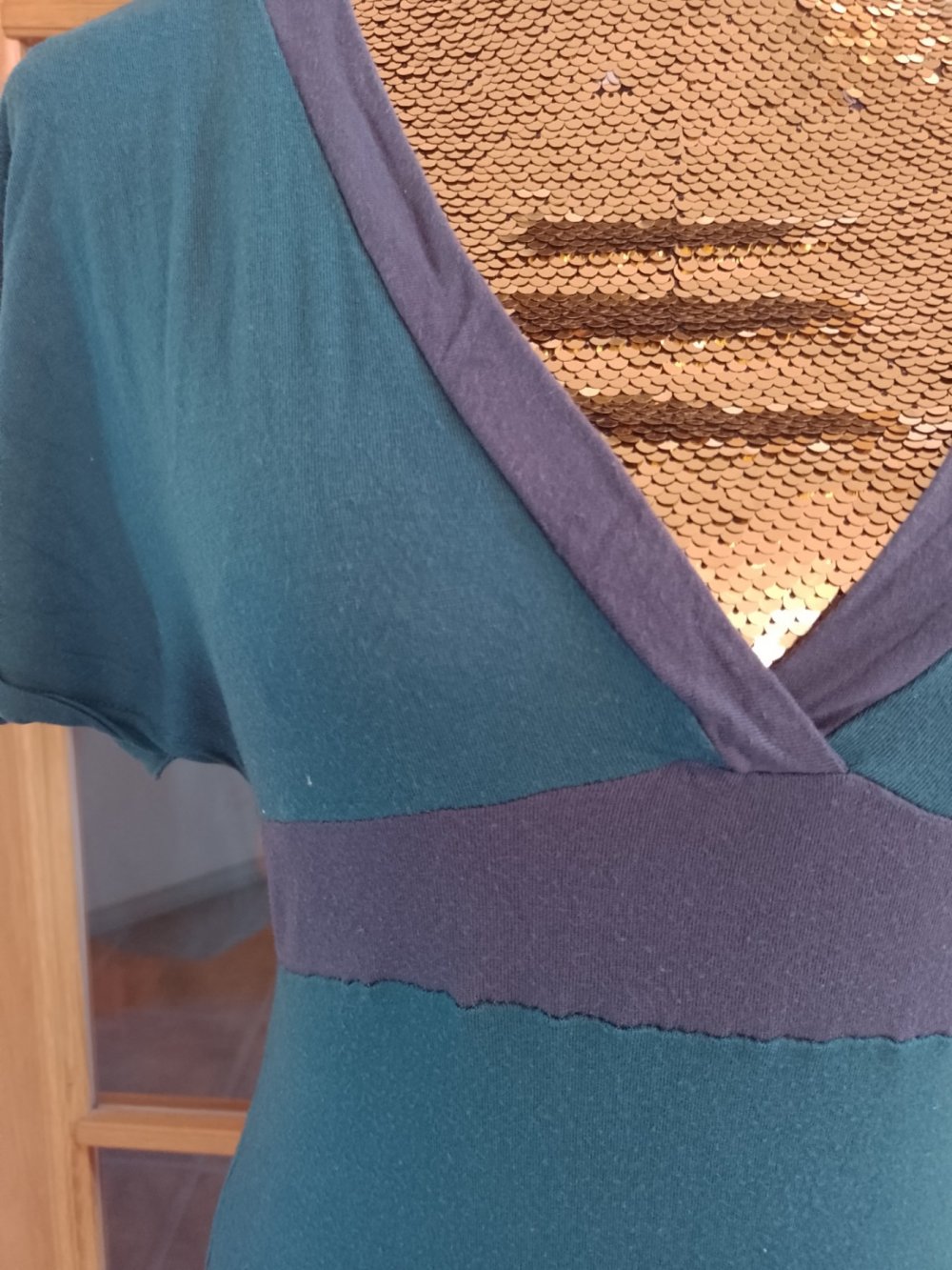 Leichtes Sommerkleid. Baumwolle + Elastan. Große S-M.