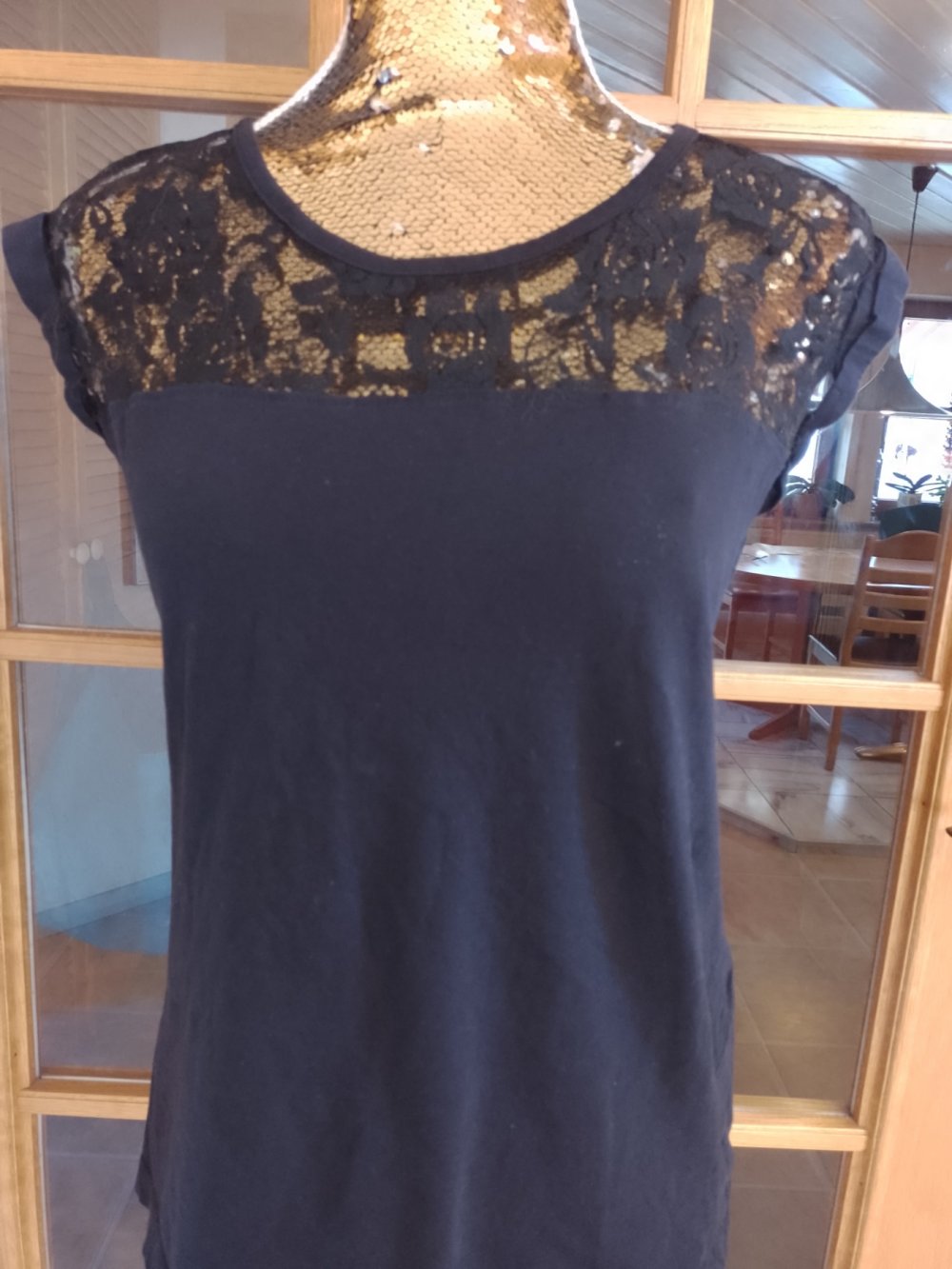 Red by Emp. Elegantes T-Shirt - Bluse - Top.  Baumwolle.  Größe M.