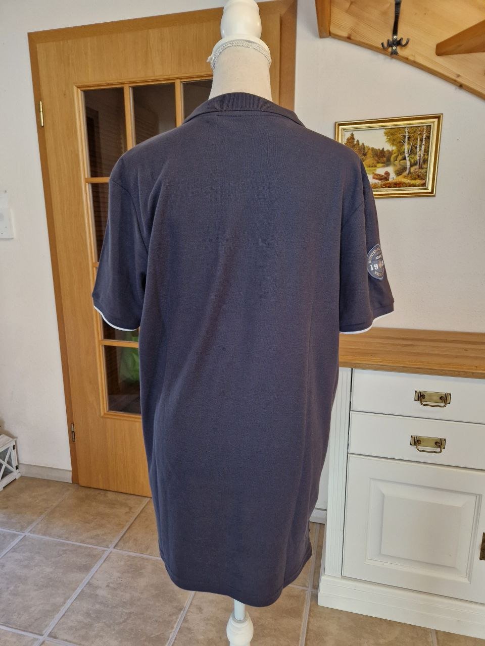 Identic. Stilvolles  T-Shirt. Baumwolle. Größe L.