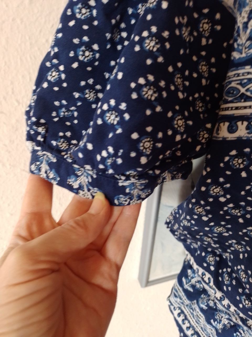 Elegante Bluse - Top.  Viskose + Elastan. Größe L. 