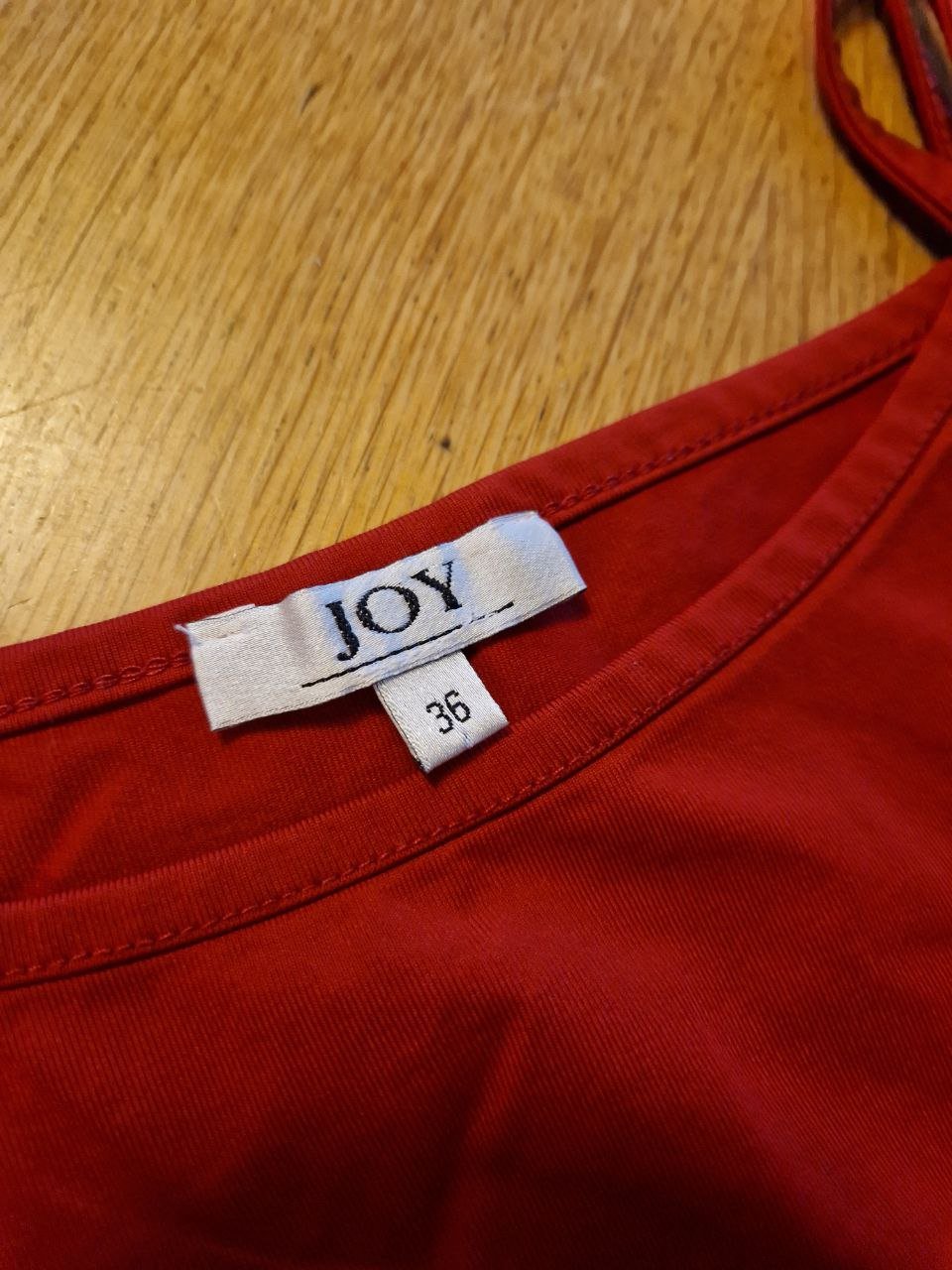 JOY. Bequemes T-Shirt - Top - Trägerhemd. Größe 36. 