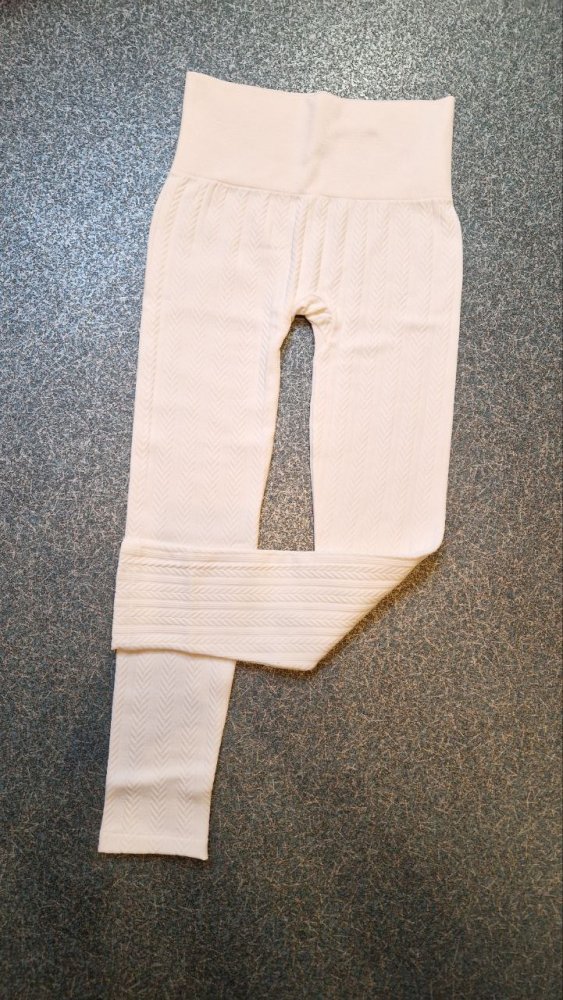  Warme weiße Leggings. Herbst-Winter. Größe L. 
