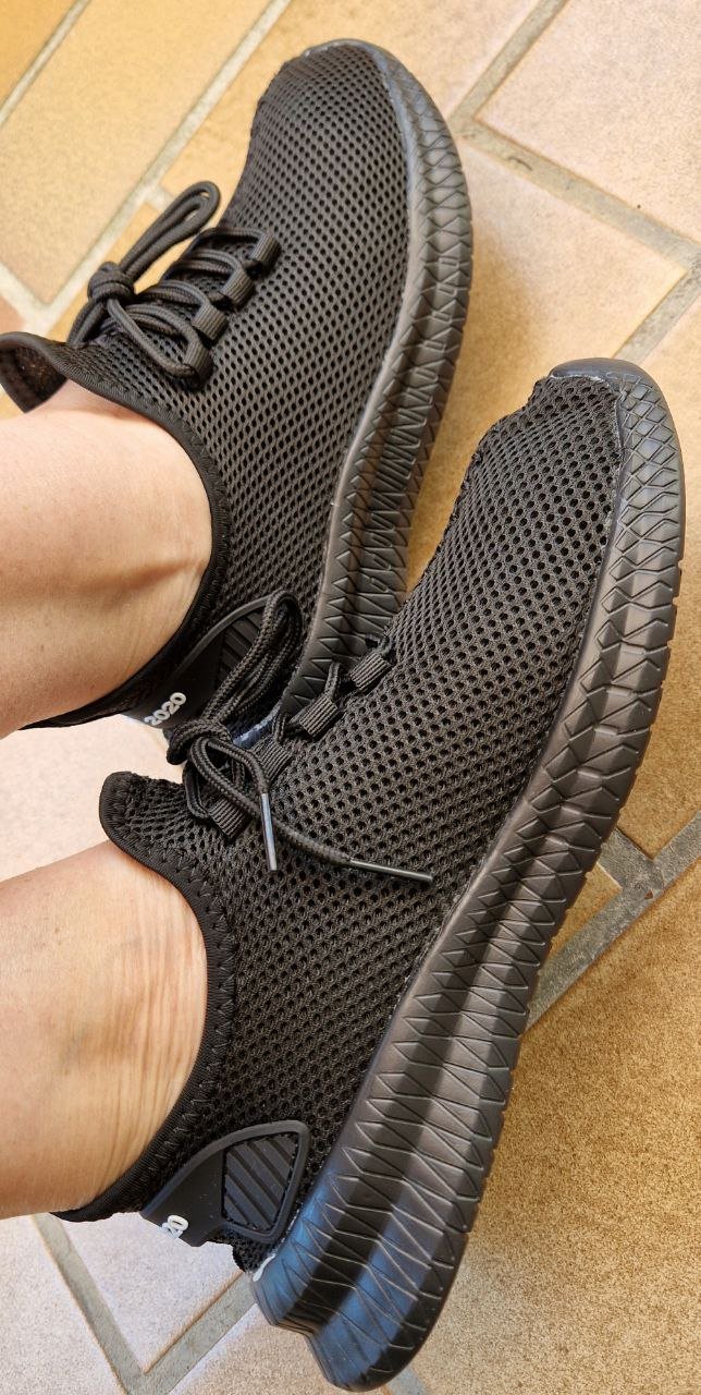 Weiche atmungsaktive Sportschuhe , Halbschuhe, Schnürschuhe. Größe 39. 