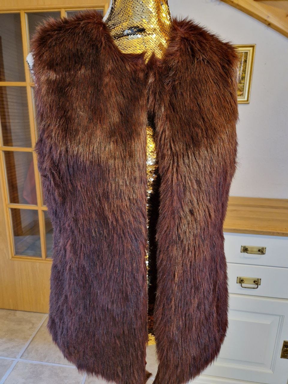 Weste aus Kunstfell.