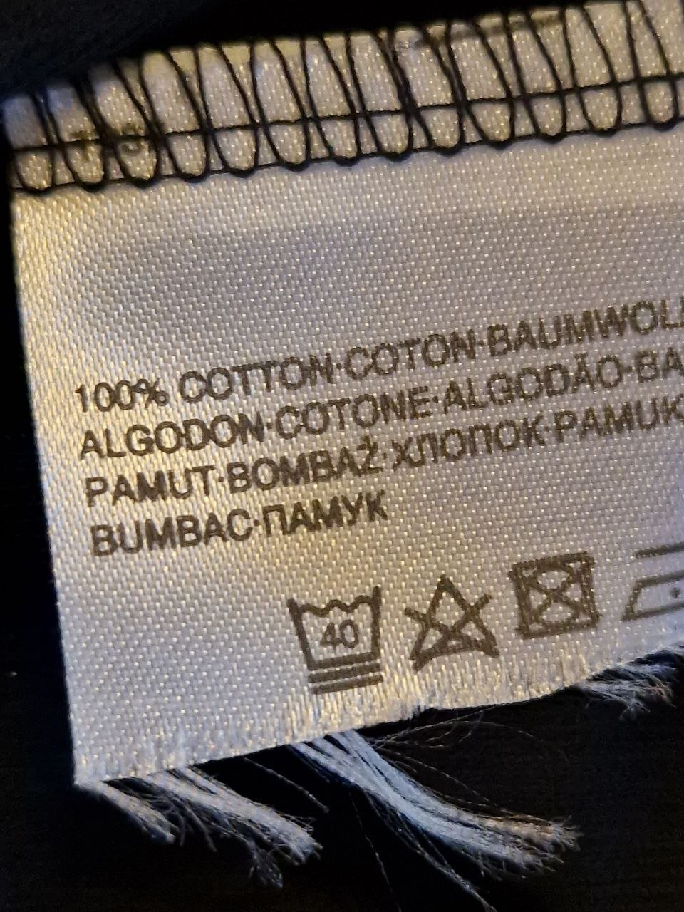 Canda.   Schönes T-Shirt - Top.   Größe M.  