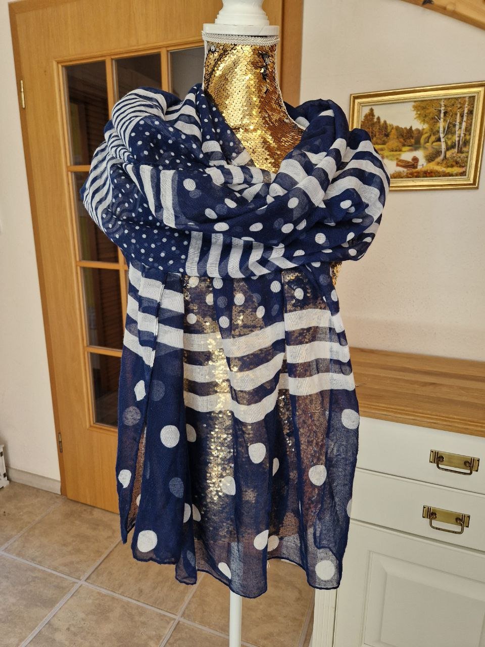 Schöner größer Schal. 