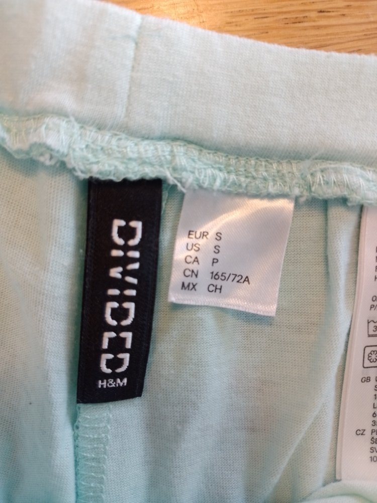 Divided. Wie neu. Bequeme Shorts. Baumwolle. Größe S.