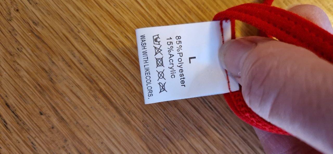 Set. Nachthemd +Tangas . Nachtwäsche. Dessous. Farbe - rot. Größe M-L. 