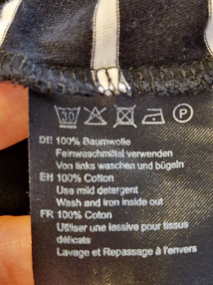 Top - Bluse - T-Shirt.  Baumwolle.  Größe M. 