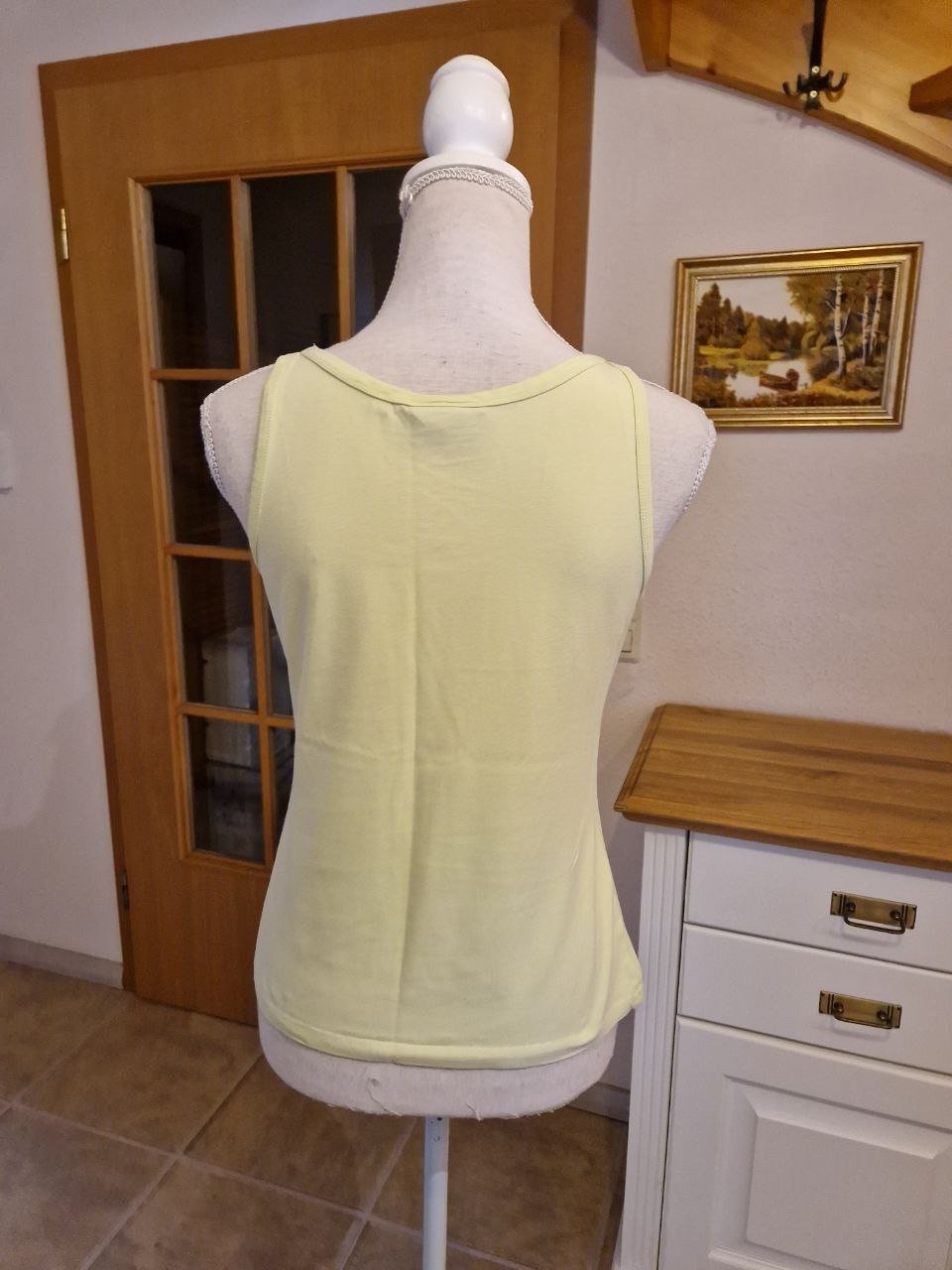 Colours of the World. Bequemes T-Shirt - Top - Trägerhemd. Größe M. 