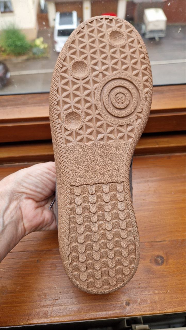 Sportschuhe, Halbschuhe, Schnürschuhe. Kunstleder. Gr. 39. Farbe - Grau + Burgund. 