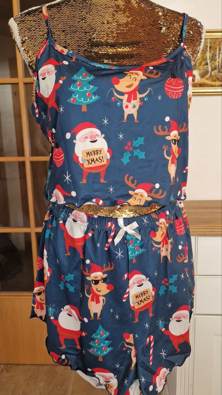 Set. Top + Shorts. Weihnachtspyjama für Damen. Weihnachtsgeschenk.