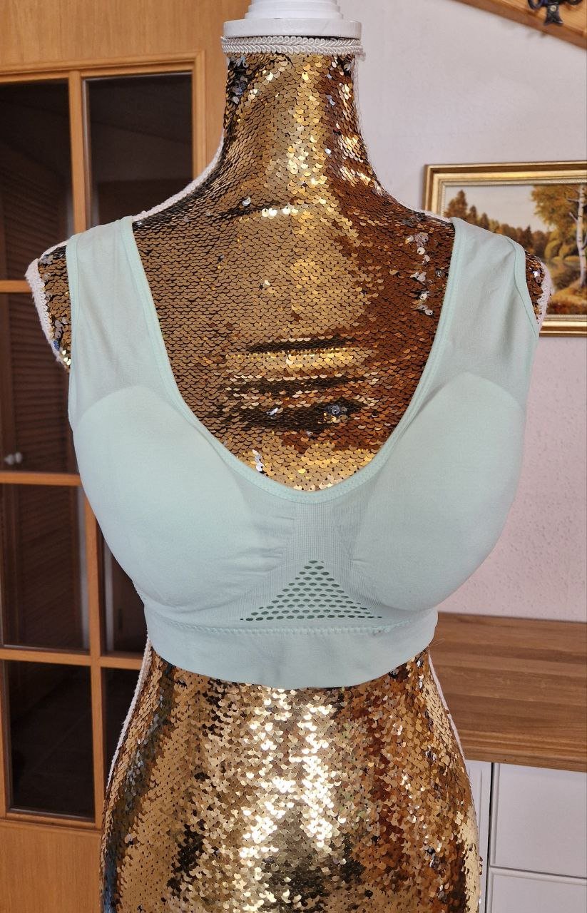  2 Stück Bequem Fitness - BH. Set. Größe 2XL. 