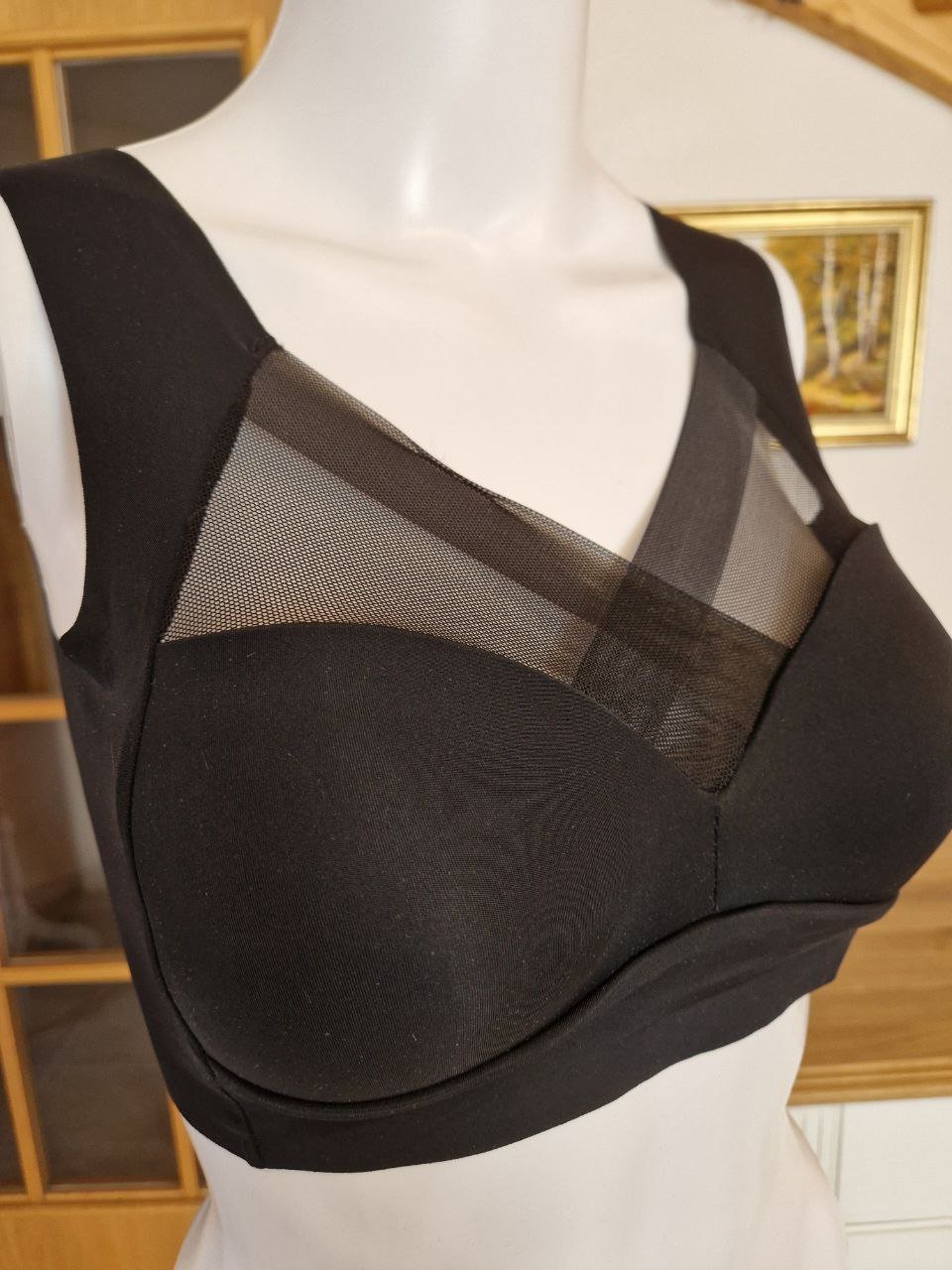 Neu. Bequem, atmungsaktiv Sport -Fitness - BH, Dessous. Größe M. 