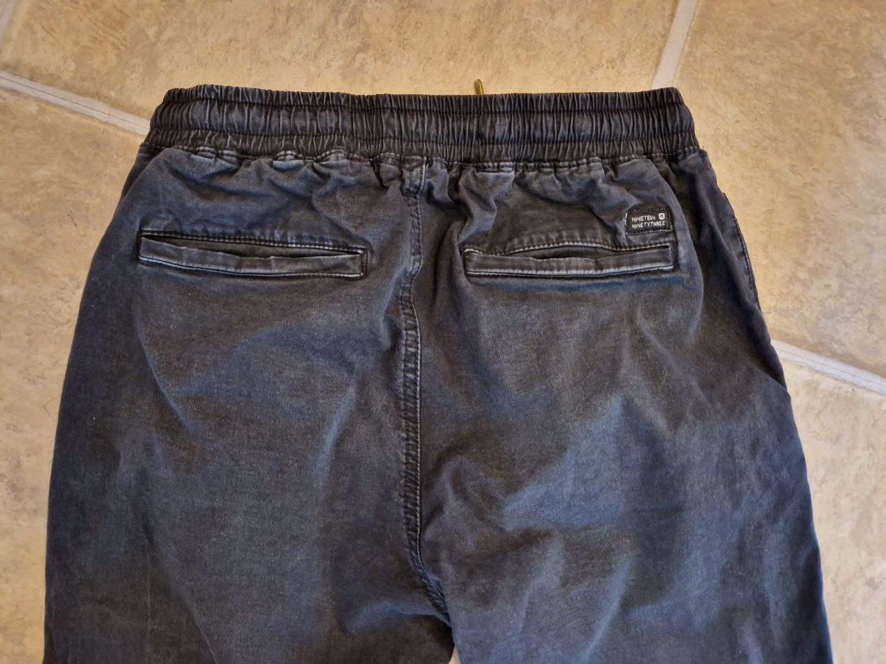 Indicode Jeans. Stylische schwarze Hose, Jeans.   Größe S. 