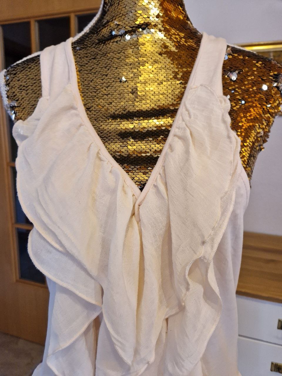 H&M.  Bolero, Strickjacke, Gestrickter Umhang. 