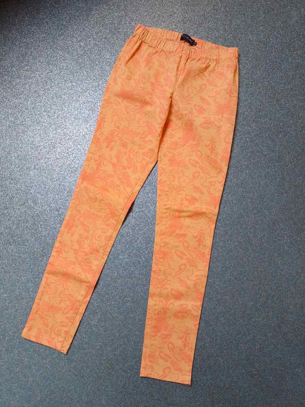 Body Flirt. Neu ohne Etikett.   Größe 36-38. Stylische Jeans, Jeggings. 