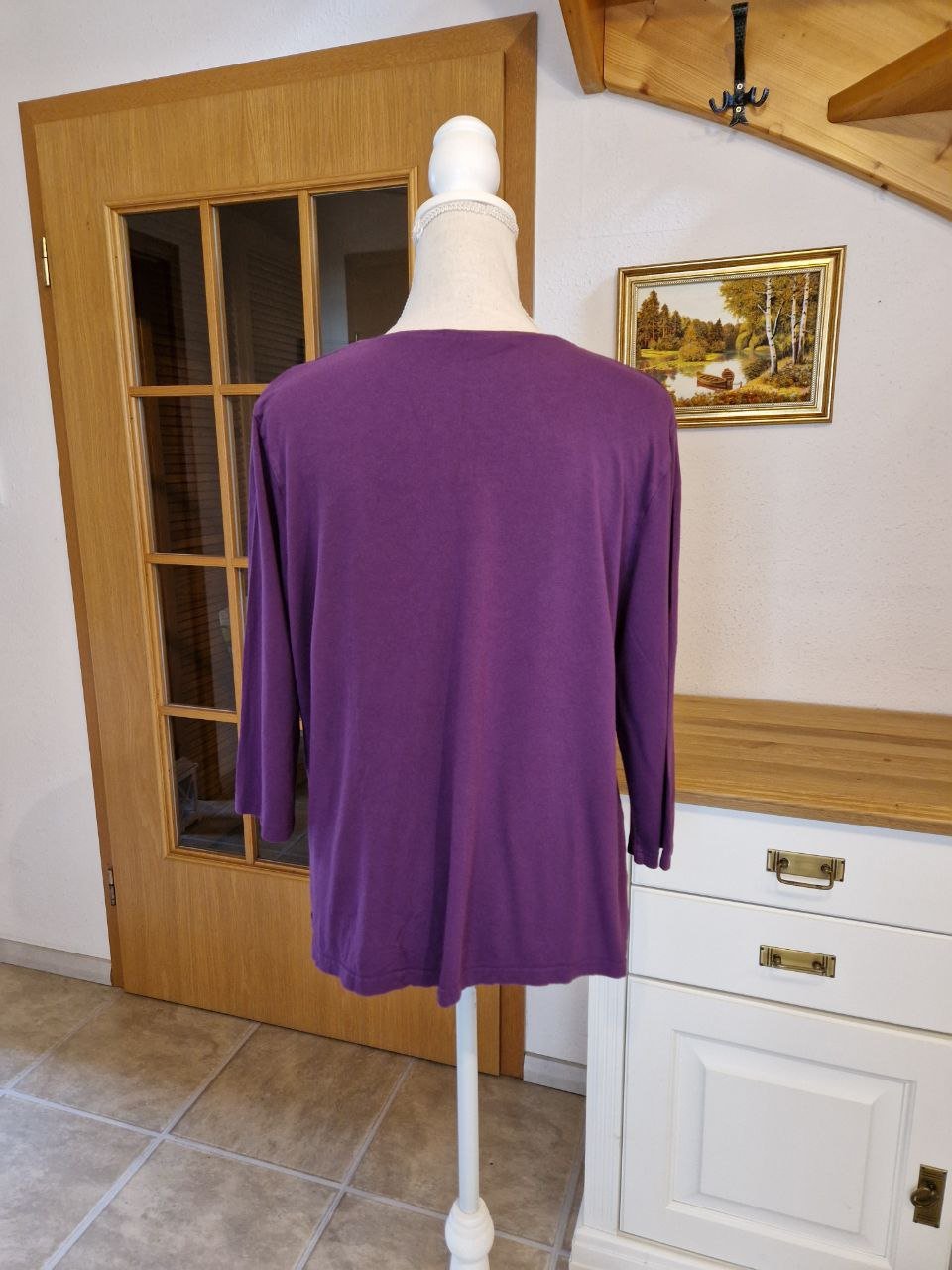 Clarina. Bequemes T-Shirt - Bluse -Tunika . Baumwolle + Elastan.  Das Etikett zur Stoffzusammensetzung wurde abgeschnitten. Größe 46.  