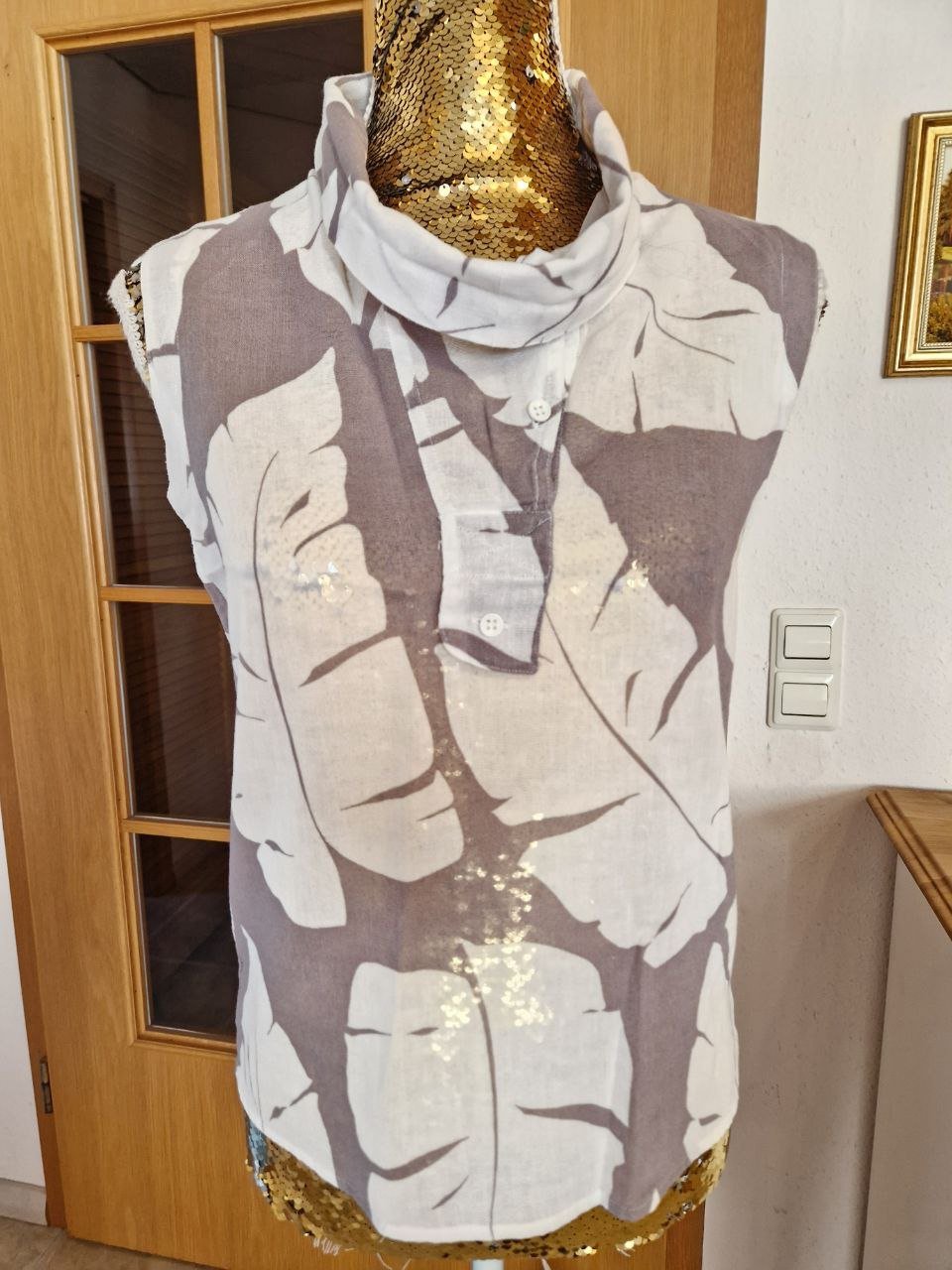 Top - Bluse - T-Shirt. Größe S.  Leinen + Baumwolle. 