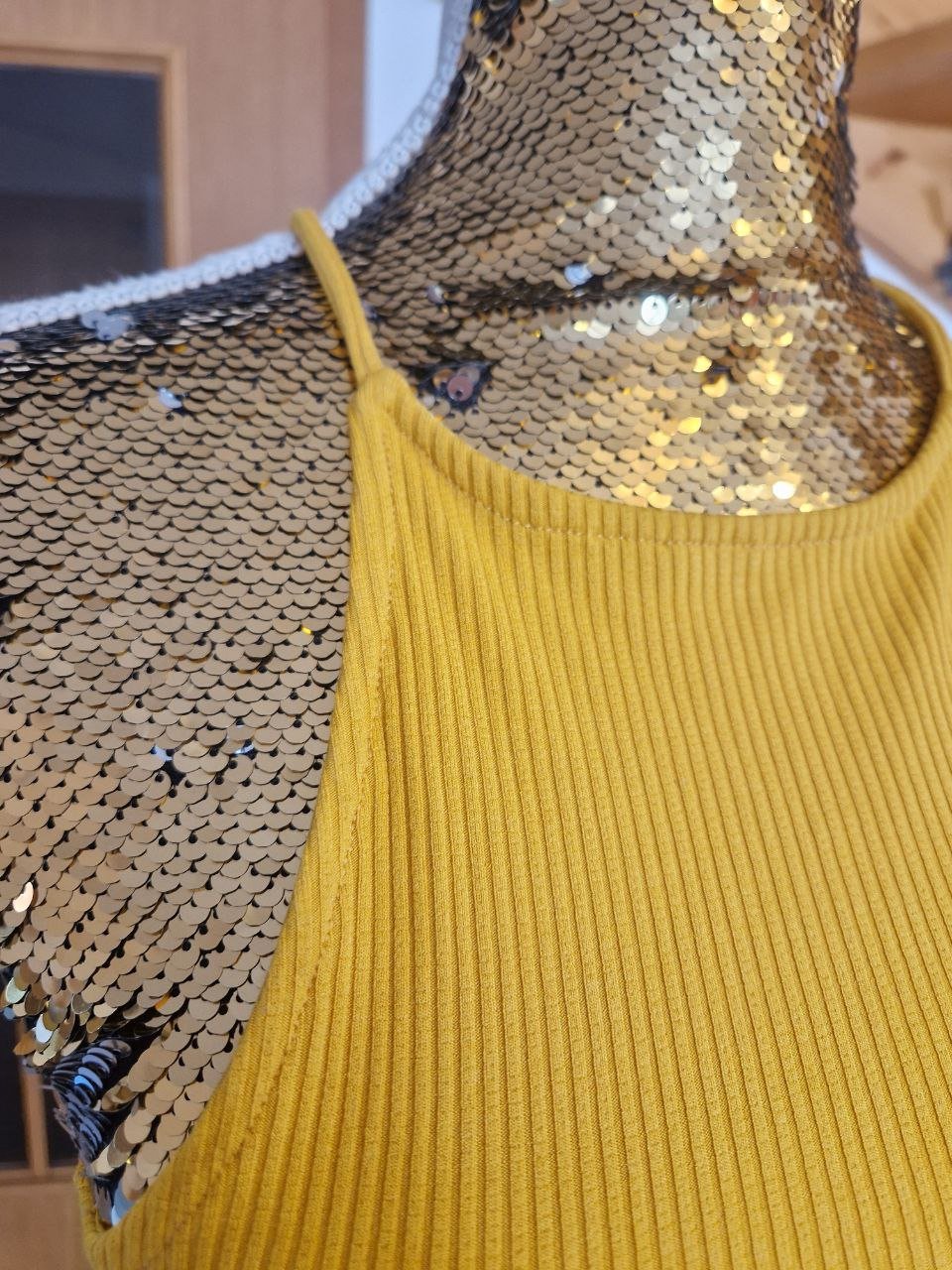 Schönes Sommerkleid, Partykleid. Große XS. Baumwolle + Elastan + Polyester.