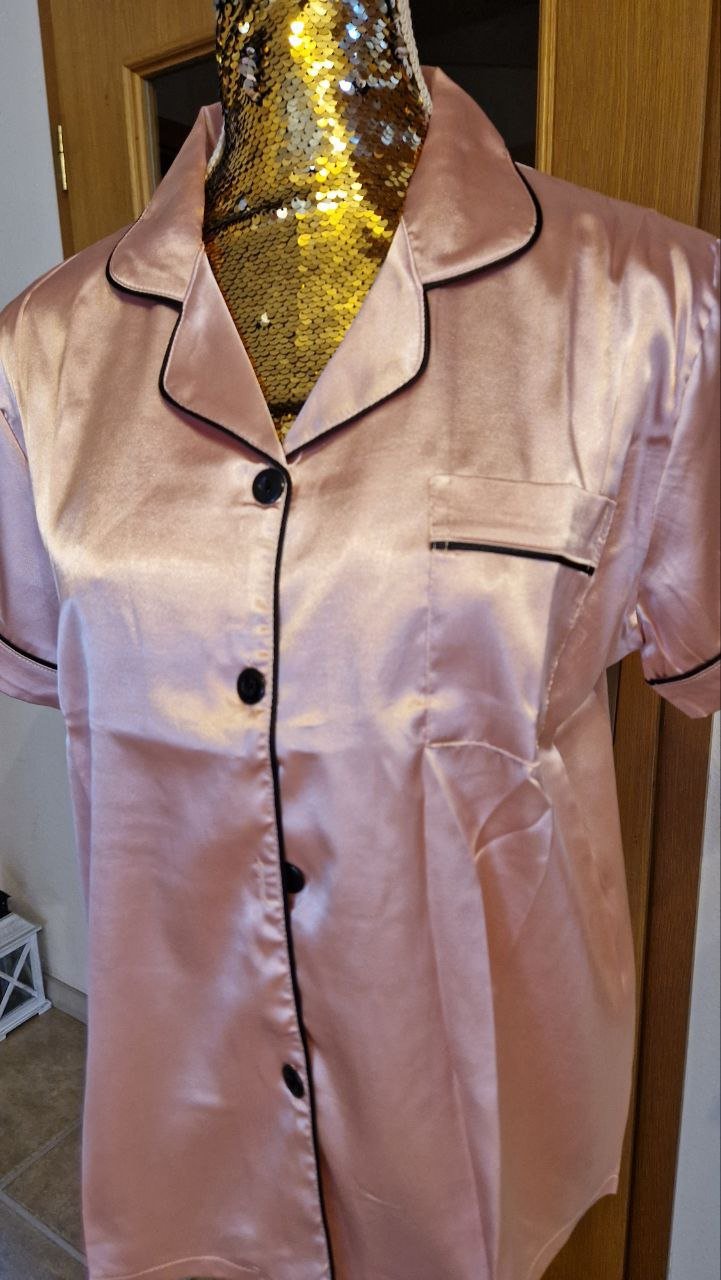 Neu. Pyjama, Nachtwäsche. Satin. Größe M.