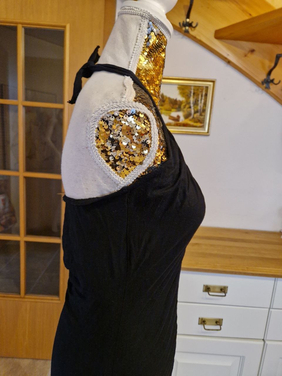 Clockhous. Bequemes schwarzes Sommerkleid. Viskose + Elastan. Größe 42.