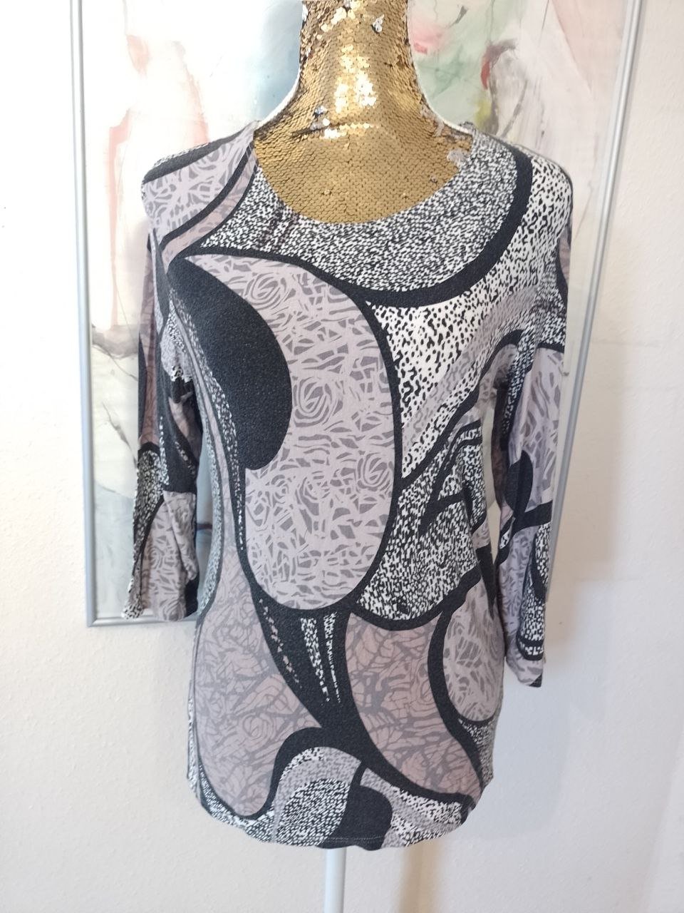 Elegante Bluse - Tunika.  Viskose + Elastan.  Größe M-L. 