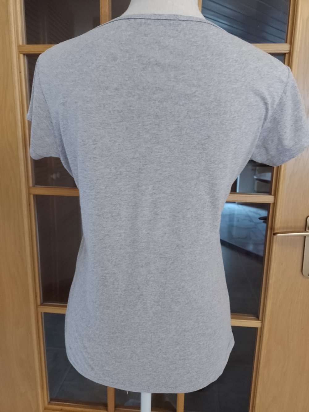 Elegantes T-Shirt - Bluse - Top. Baumwolle + Polyester.