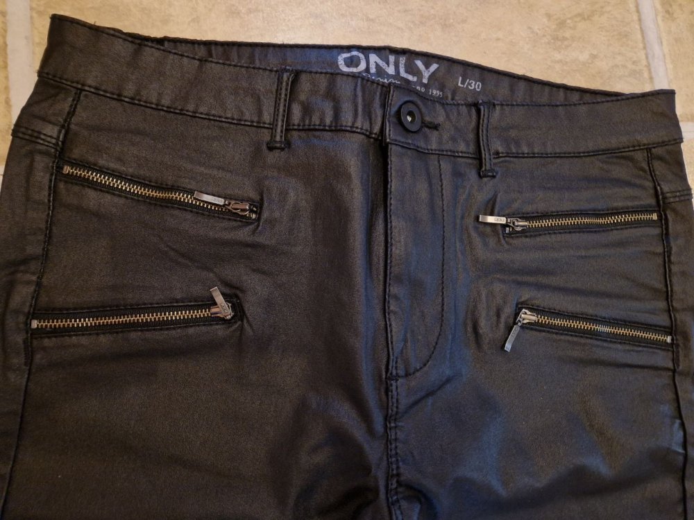 Wie neu. Only. Stylische schwarze Hose, Jeans, Jeggins.  Strecken.  Gr. 30. 