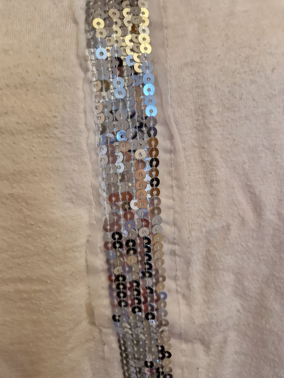 Flame.  Bequemes T-Shirt mit Pailletten.  Größe M. 