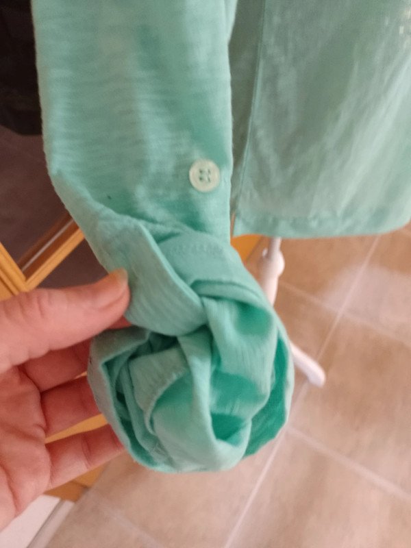 Laura Scott. Elegantes T-Shirt - Bluse - Tunika. Polyester. Größe S-M. 