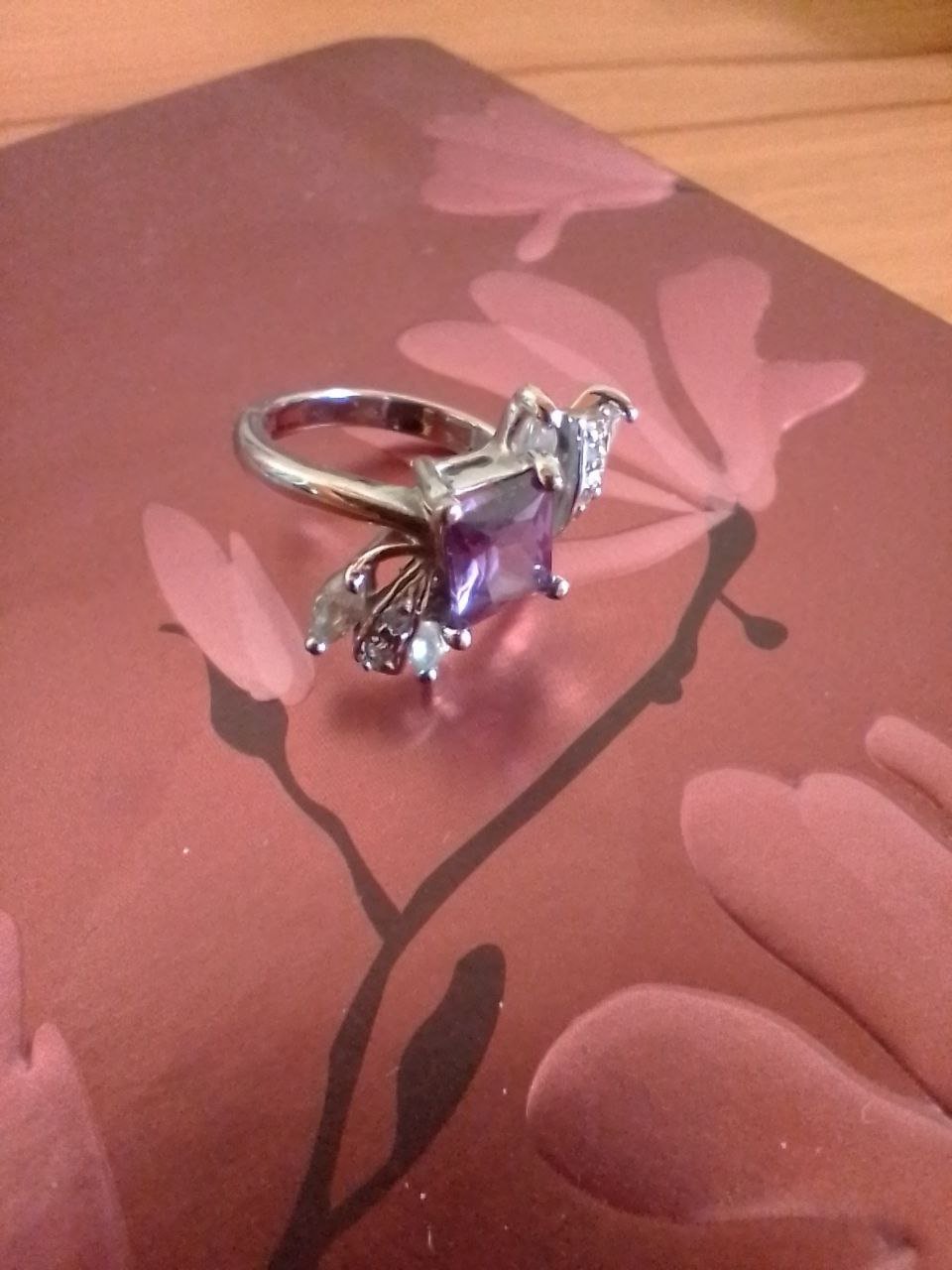 Bezaubernder Ring. Gr. 16