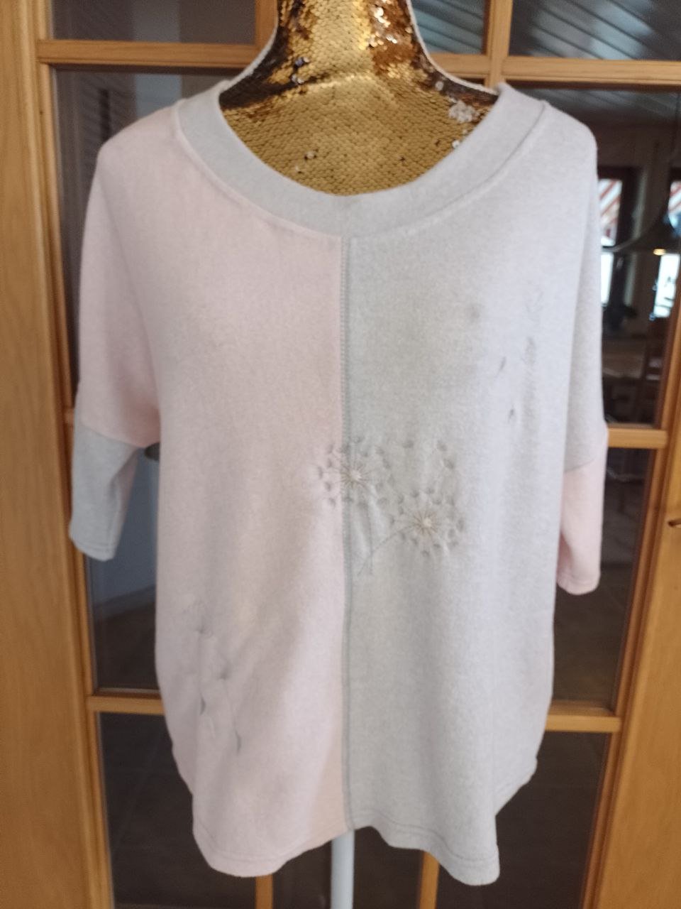 Schöner eleganter Pullover, Strick. Große L-XL. 