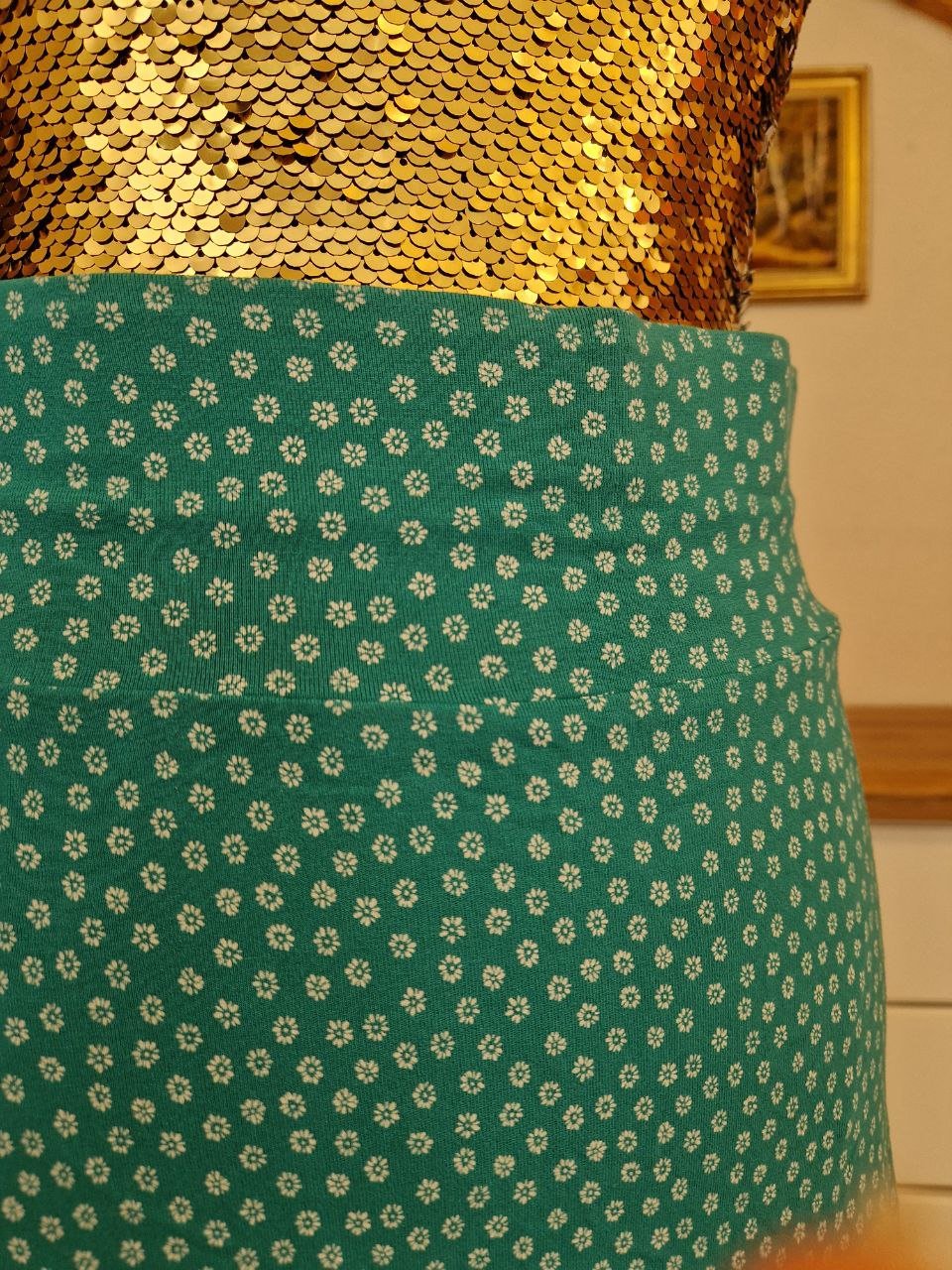 Betty Barclay. Ein schöner Rock, Strickrock.  Größe S.