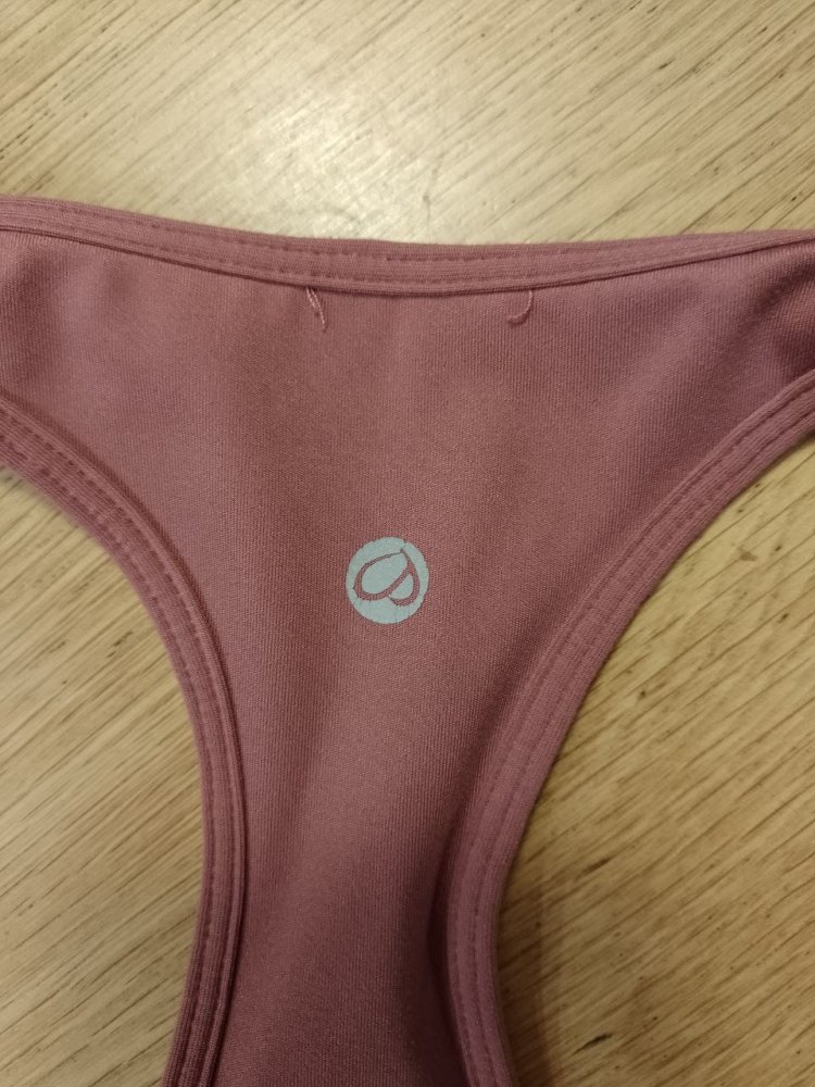 Bequemes Sporttrikot - T-Shirt - Top.  Größe S.