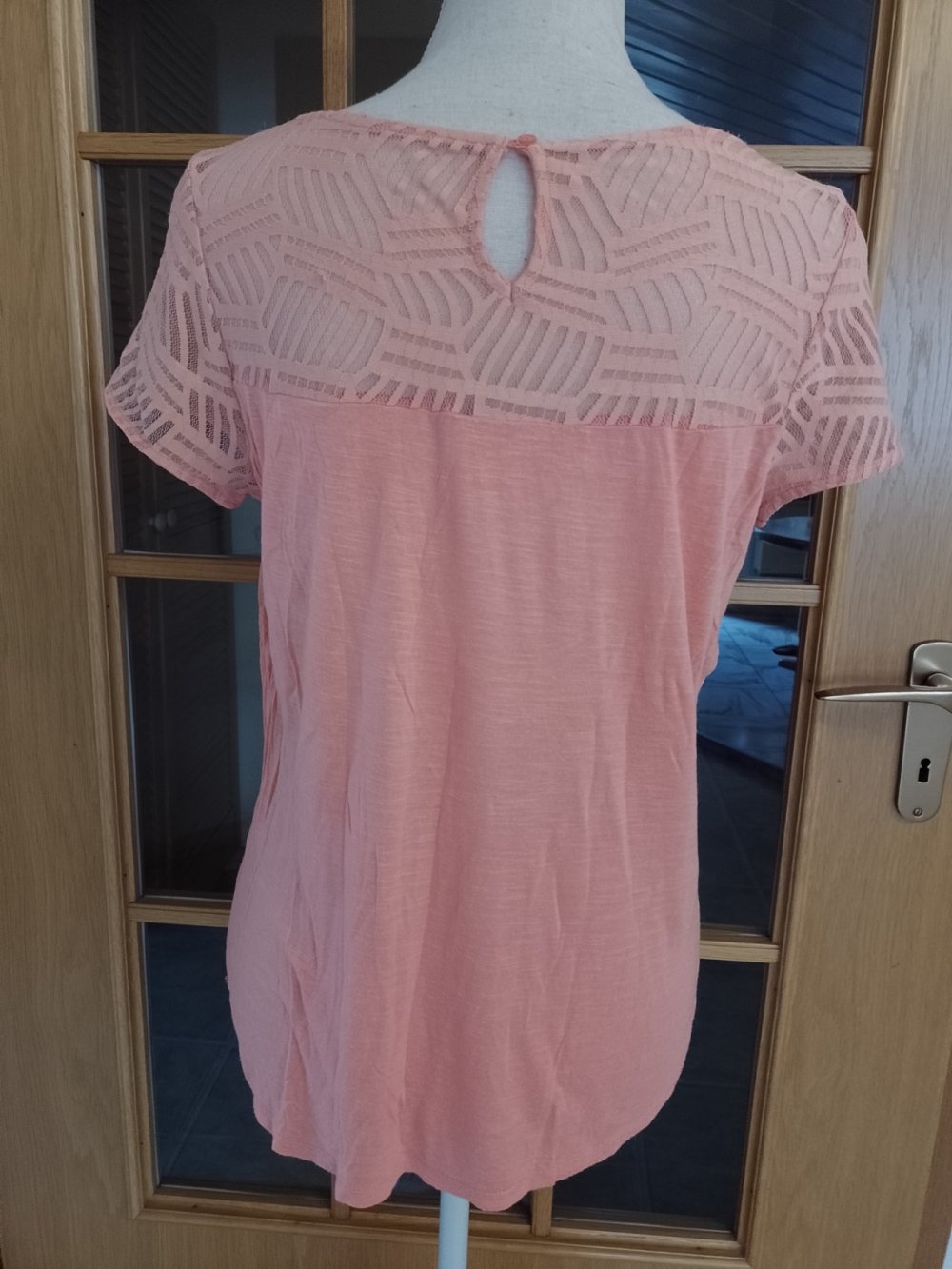 Only. Elegantes T-Shirt - Bluse - Top. Viskose + Polyester.