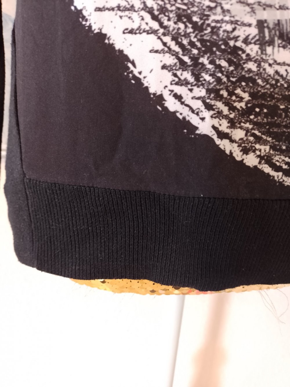 Calvin Klein. Elegantes T-Shirt - Bluse - Tunika. ? Größe XS.