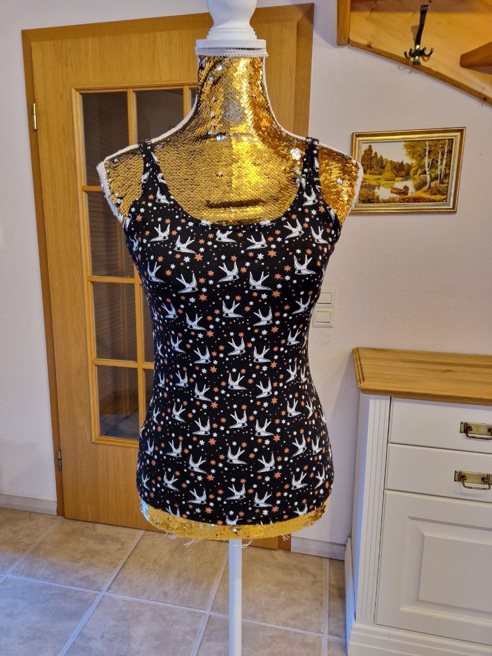 Bequemes T-Shirt - Top - Trägerhemd. Größe S 