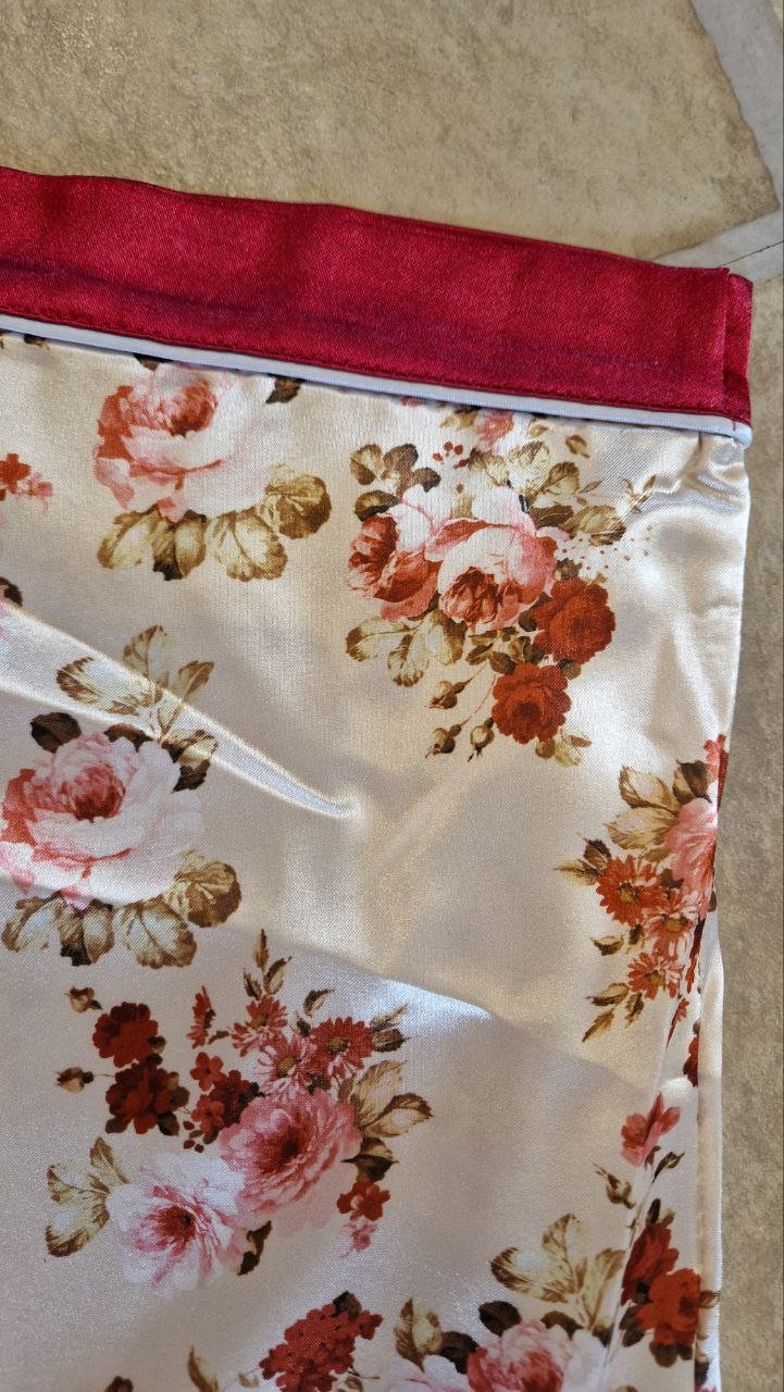 Damen Schlafanzug. Pyjama Set, Nachtwäsche.  Satin.  Größe XL. 