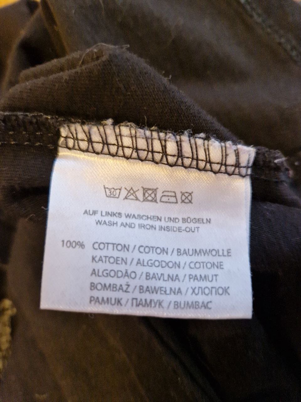 Bequemes T-Shirt. Größe S. Baumwolle. 