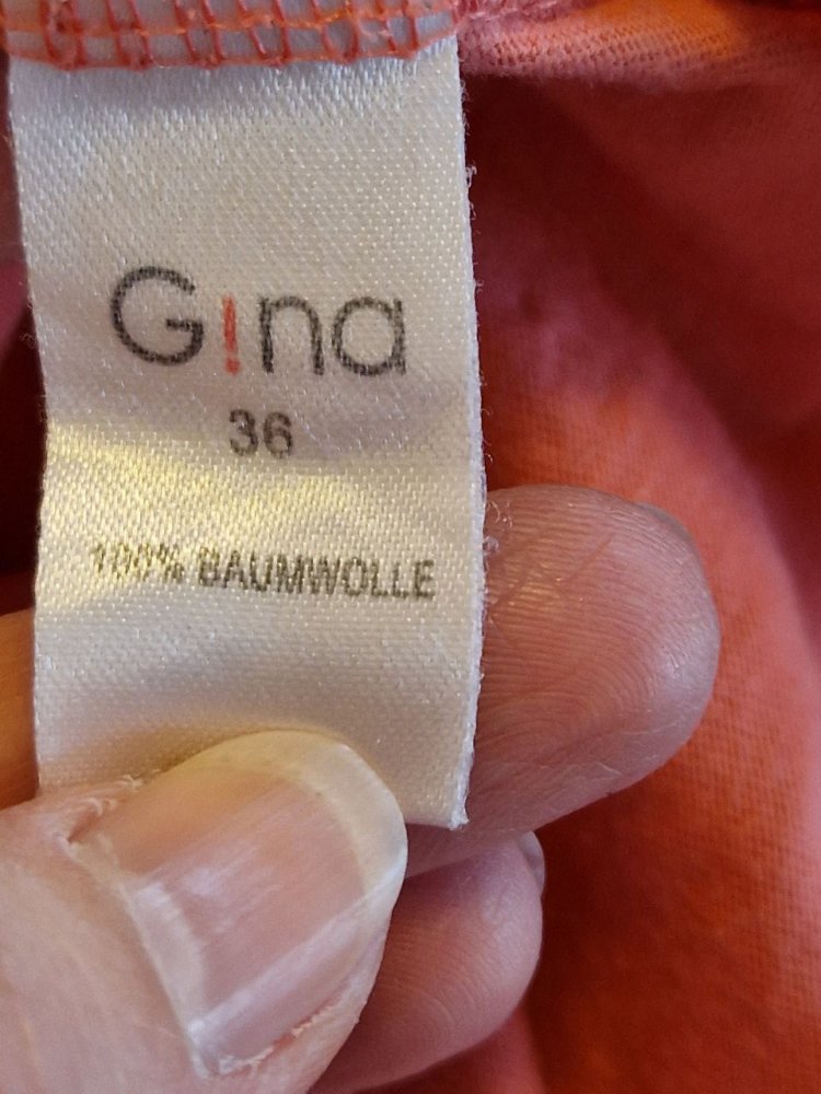 Gina. Bequeme Bluse - T-Shirt . Größe S. Baumwolle.
