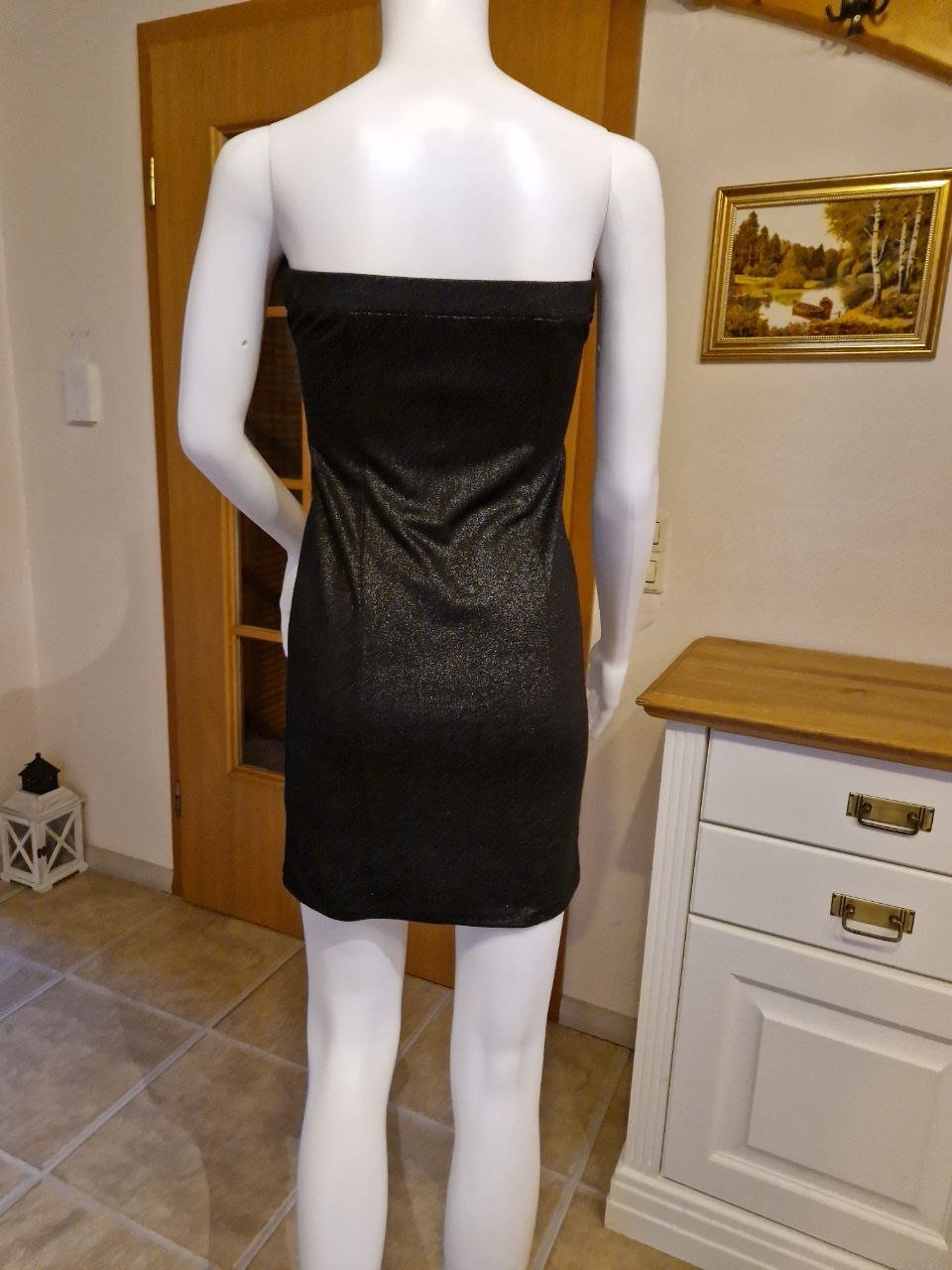 Tally Weijl. Schönes Sommerkleid. Schwarzes Partykleid. Große S. 