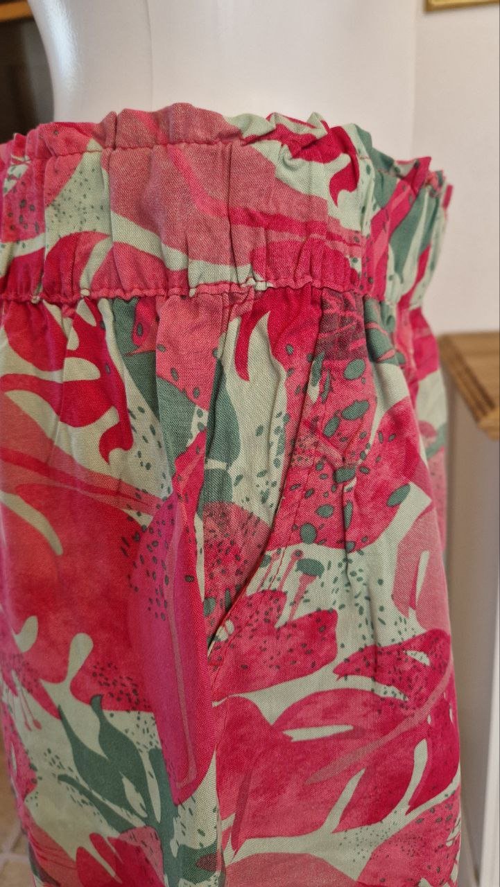  Beloved.  Bequeme leichte Shorts.  Viskose. Größe M. Es gibt keine Garantie und Rückerstattung.